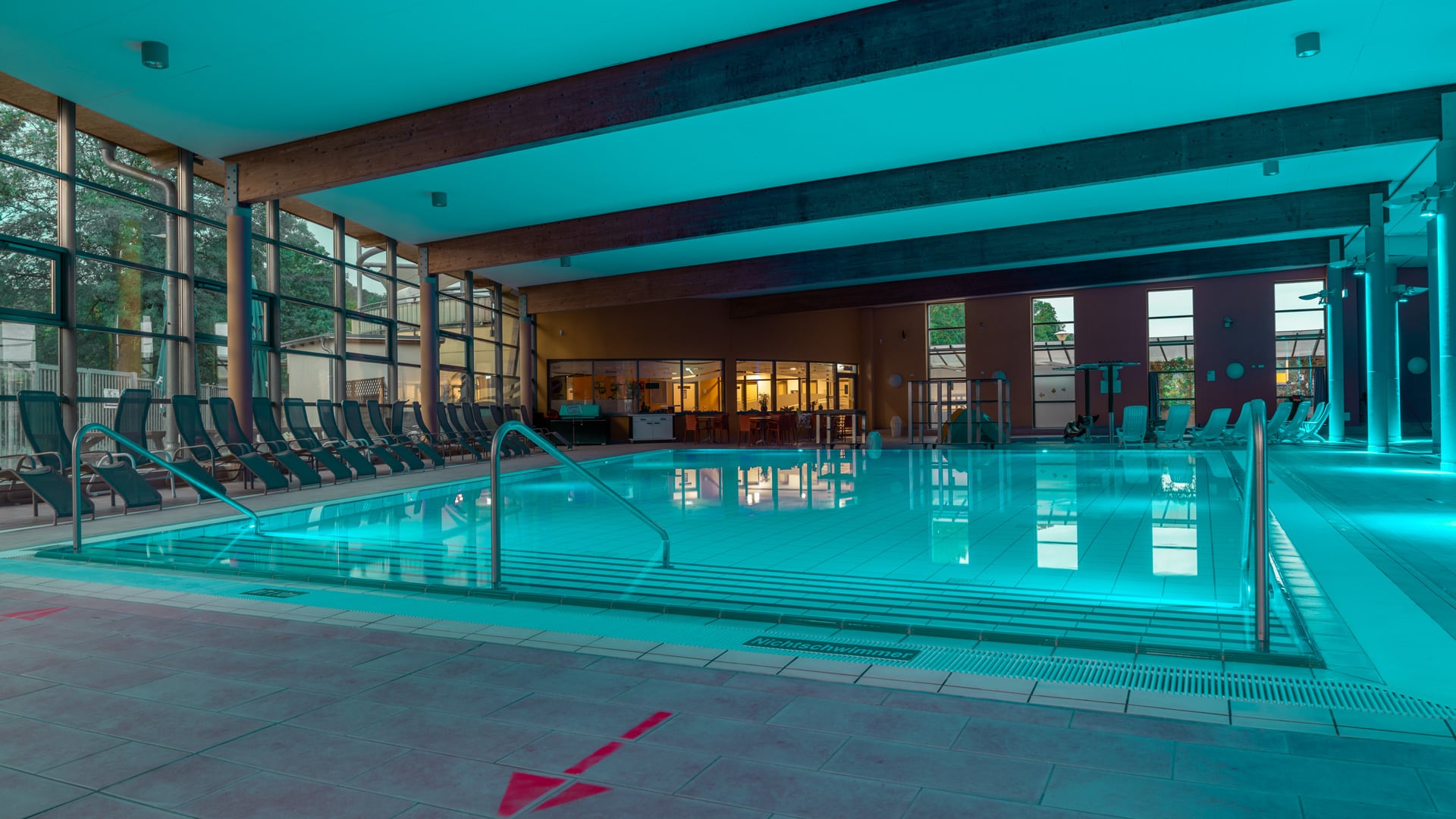 Aquaplex hallenbad indoor pool