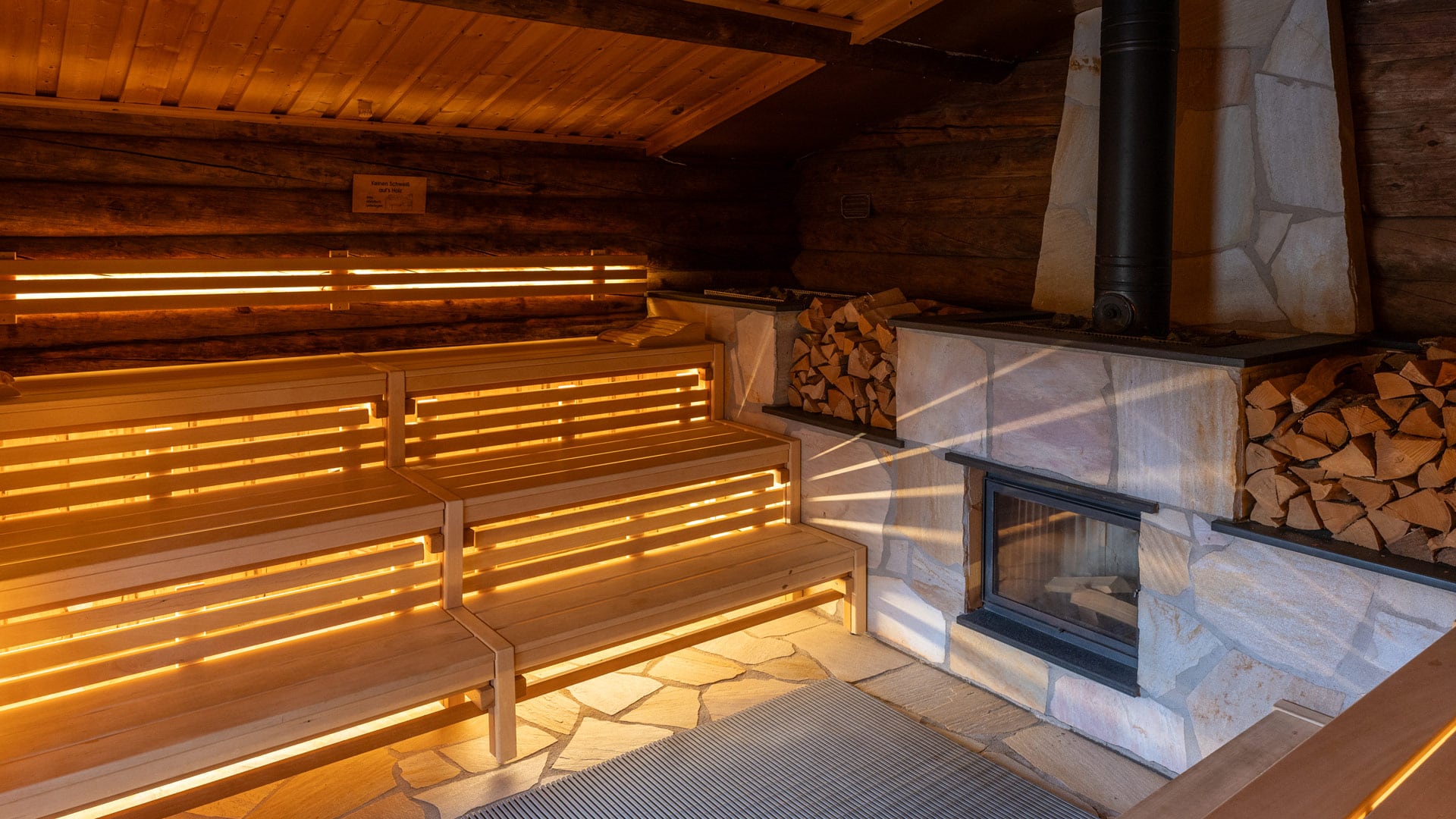 Erdsauna aquaplex innenansicht